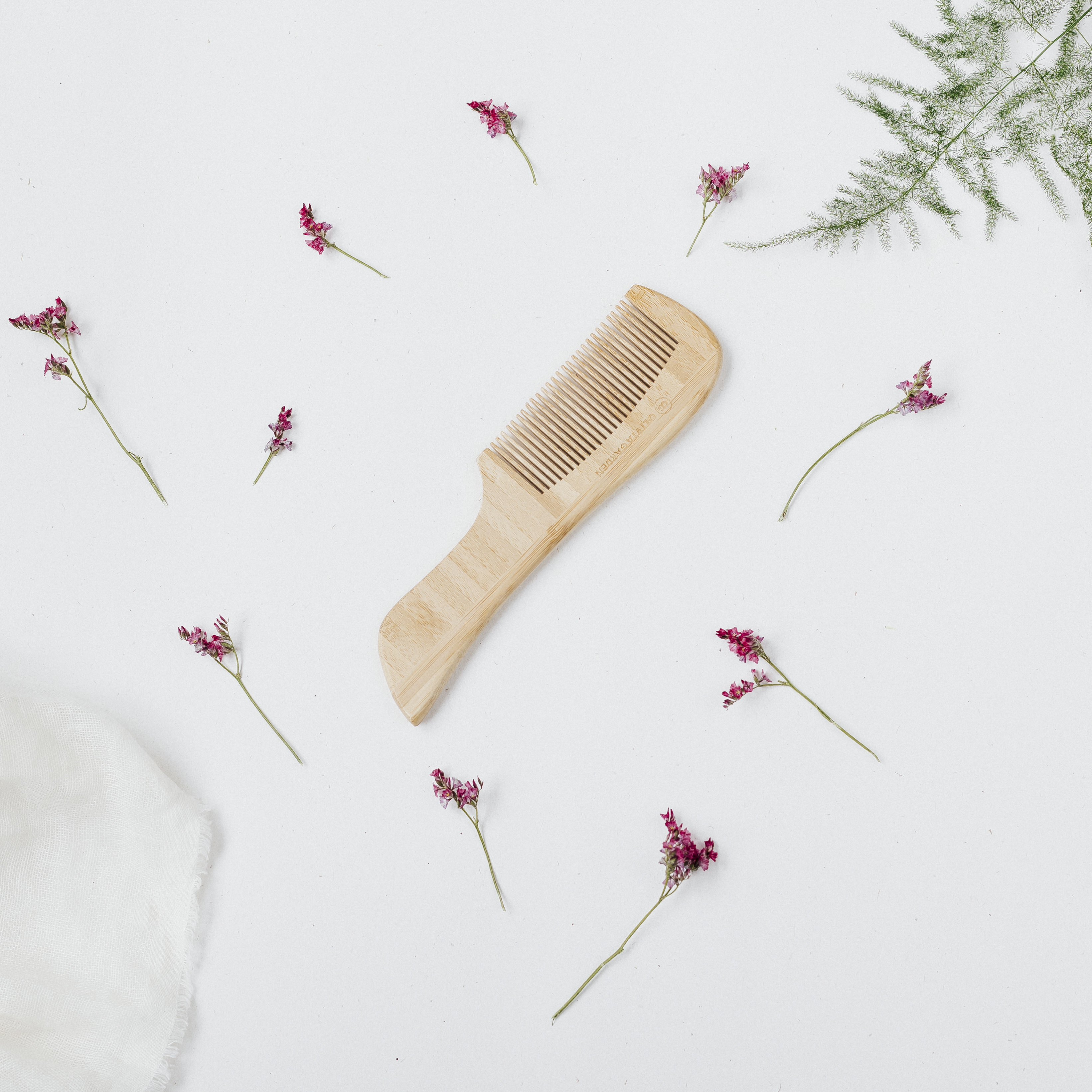 oliviagarden-bambootouch-comb